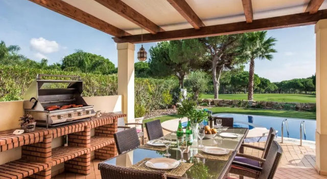 Вилла Villa Palm Golfe, fantastic house on Vila Sol course, kids pool, aircon