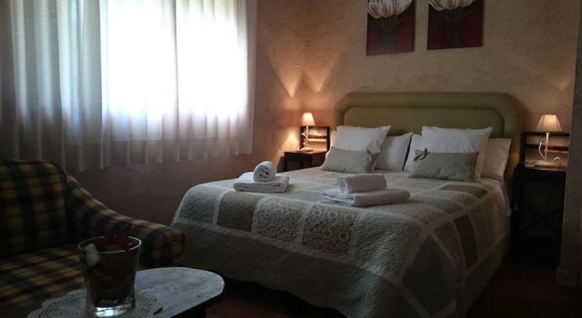 Hotel Rural El Bosque de la Herrezuela, Забронировать Отель Гисандо 