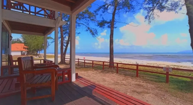 Двухместный номер Deluxe с балконом и с видом на море Sutra Beach Resort, Terengganu