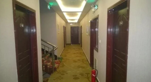 Jinyuan Business Hotel, Забронировать Отель Яньань Шэньси