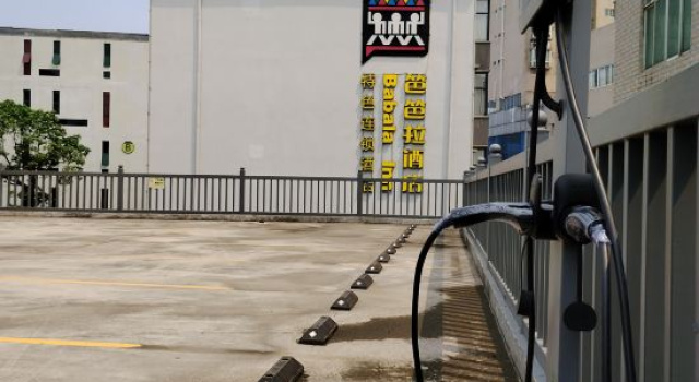 Yueshan Yiju Hotel (Yulin Guogou Center Jincheng Center Branch)