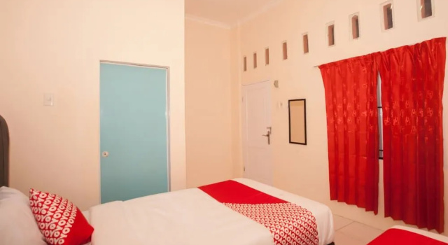 OYO 1031 ZK Home Stay