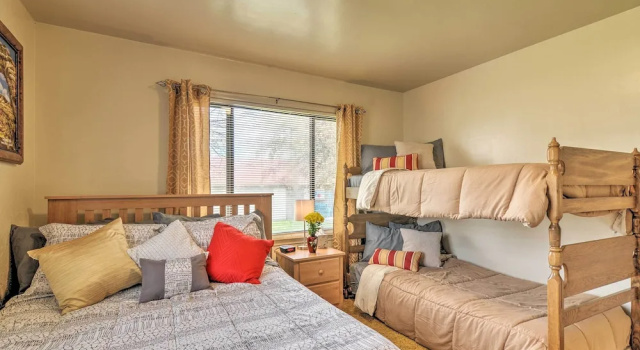 Panguitch Home w/ Patio ~ 24 Mi to Bryce Canyon, Забронировать Дом для отпуска Виллы Пангич, Вилла