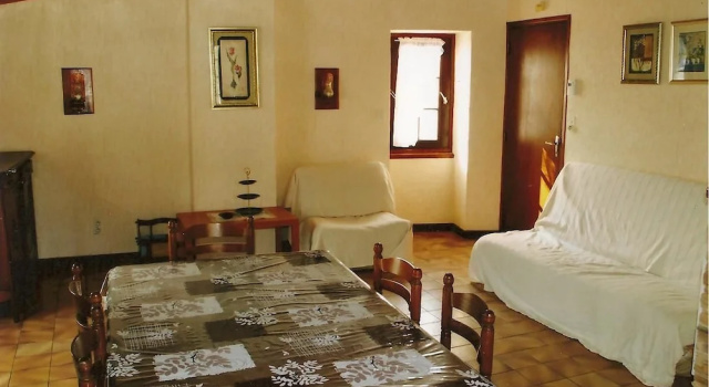 Gîte Roger Maury 2, Забронировать Отель Мостюежуль Aveyron