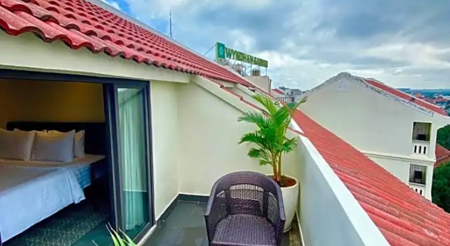 Номер Deluxe Wyndham Garden Hoi An Cua Dai Beach