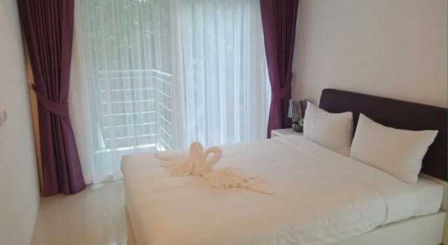 The Royal Place, Забронировать Отель Отели Ратсада с бассейном, Бассейн