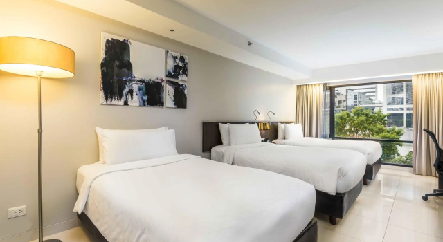 Трёхместный номер Standard Отель Maitria Sukhumvit 18 Бангкок - Коллекция Chatrium