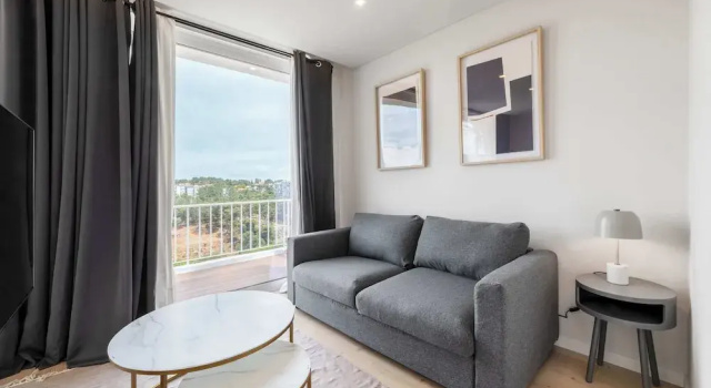 Апартаменты с балконом Olala Ocean Apartment