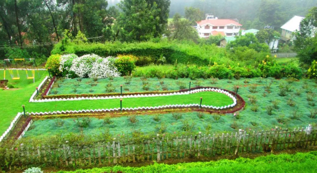 The Willow Hill By Nature Resorts And Stays, Забронировать Отель Отели Утакаманд с завтраком, Завтраки