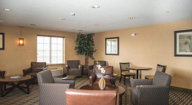 Candlewood Suites Loveland by IHG, Забронировать Отель Отели Rocky Mountain National Park с парковкой, Парковка