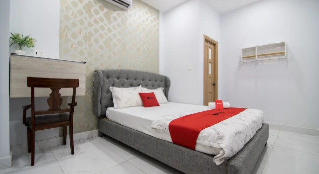 Номер Standard RedDoorz near Saigon Zoo