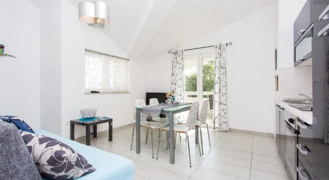 Апартаменты c 1 комнатой с балконом Apartments Matea