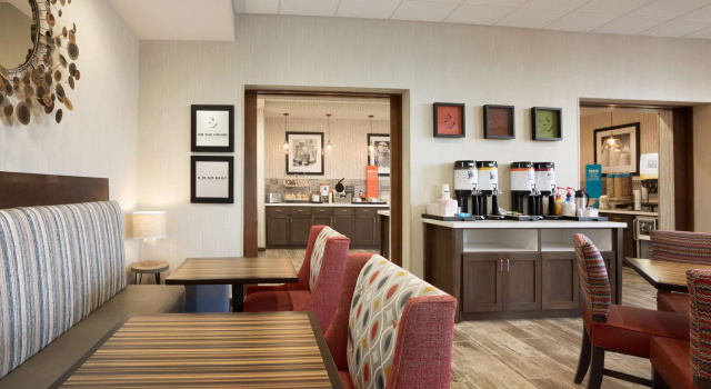 Hampton Inn Salt Lake City Cottonwood, Забронировать Отель Холладей Salt Lake County