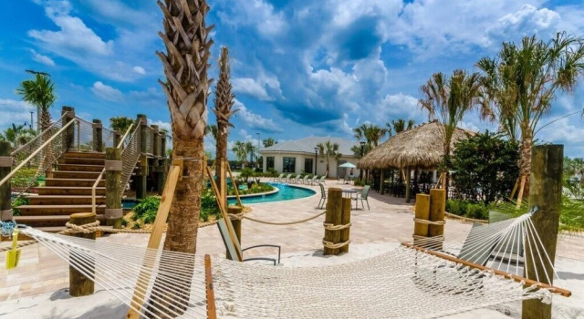 Townhome W/splashpool In Storey Lake -1610st 4 Bedroom Townhouse by Redawning