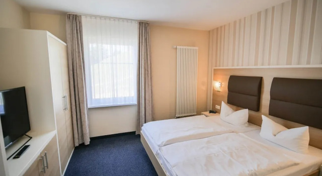 Wald-Hotel, Book Hotel Ostseebad Sellin Rügen