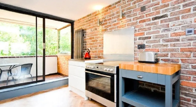 2BR Flat with stunning river views, Забронировать Отель Отели Большого Лондона 3 звезды, 3*