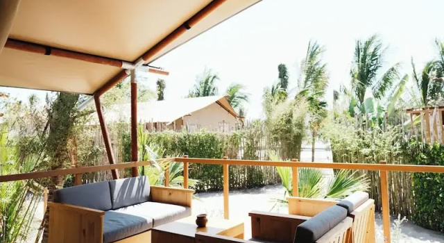 Тент с балконом WoCAL Resort Ke Ga