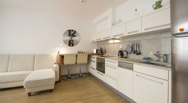 Appartment Prague Castle, Забронировать Отель Отели Праги 3 звезды, рядом с Страговский стадион, 3*