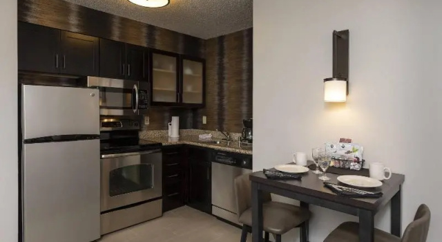 Четырёхместный люкс Residence Inn Durango Downtown
