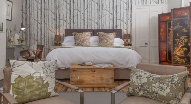 Люкс Luxury Ravenhurst Bed and Breakfast