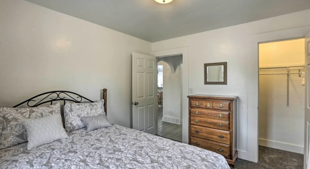 Коттедж Trendy Denver Getaway ~ 4 Mi to Downtown!