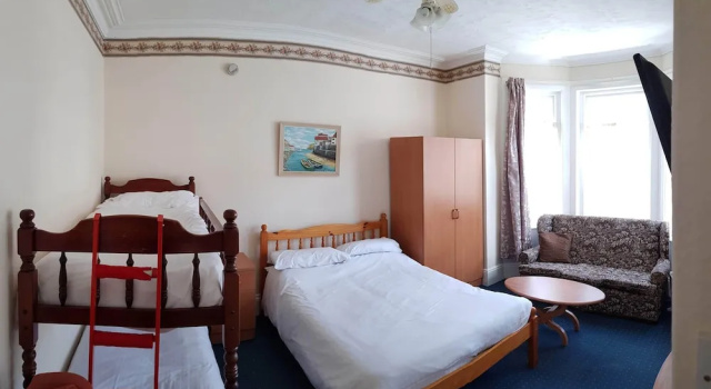 4 Berth, Ground Floor Flat, Glen Villa 1, Book Villa Great Yarmouth 