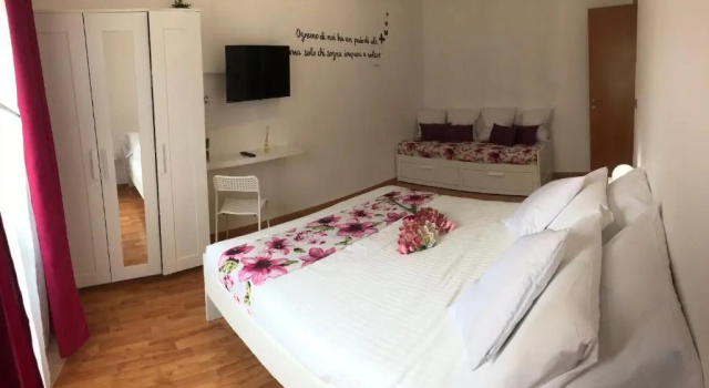 Апартаменты Orchids Apartment