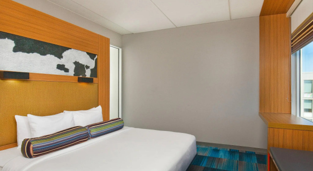Двухместный номер Standard Aloft Bolingbrook