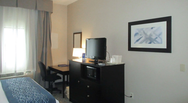 Comfort Inn Port Huron, Забронировать Отель Отели Порт-Гурона с бассейном, Бассейн