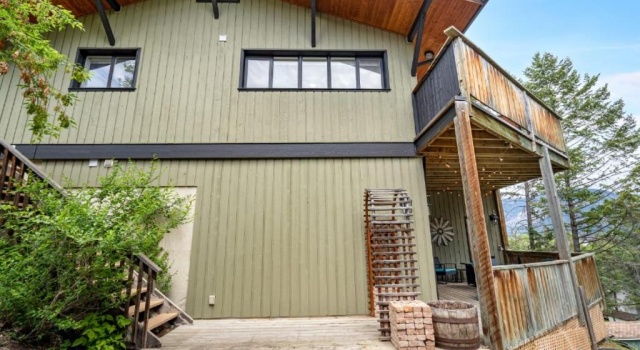 Chardonnay Chalet I Fireplace I Mountain View I TV, Забронировать Шале Виллы Columbia Valley, Вилла