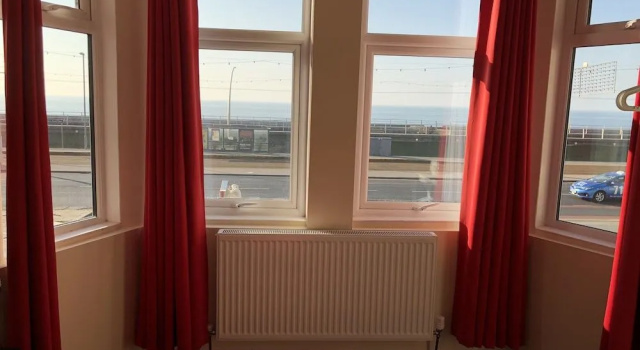 Red Roomz Hotel