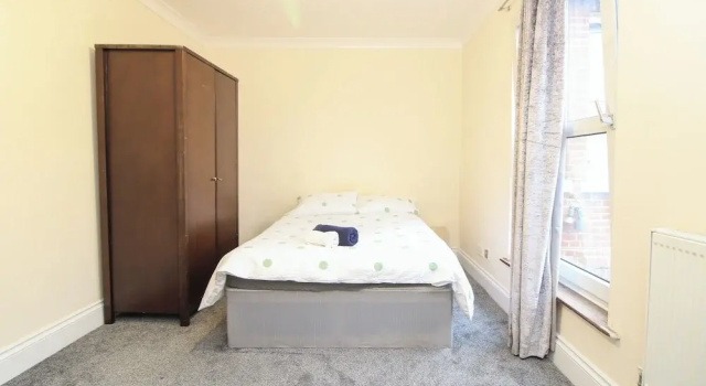 Centrally located double rooms, Забронировать Гостевой дом Недорогие отели Хэмпшир, недорогие