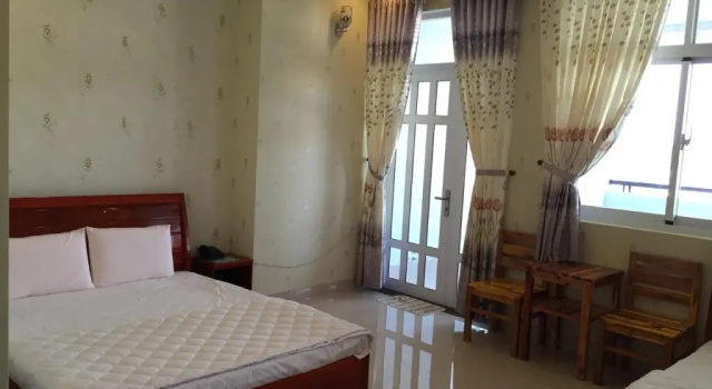 Трёхместный номер Standard Thu Khoi Hotel