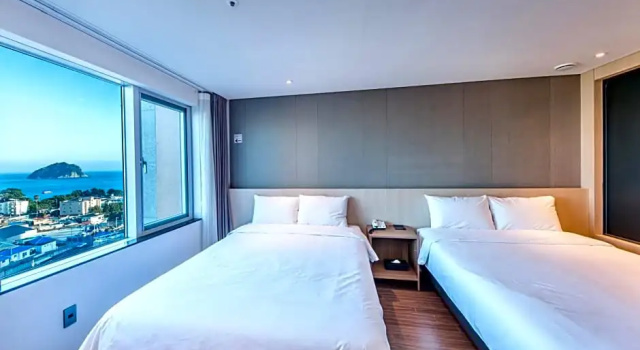 Двухместный номер Premier с видом на океан The First70 Hotel