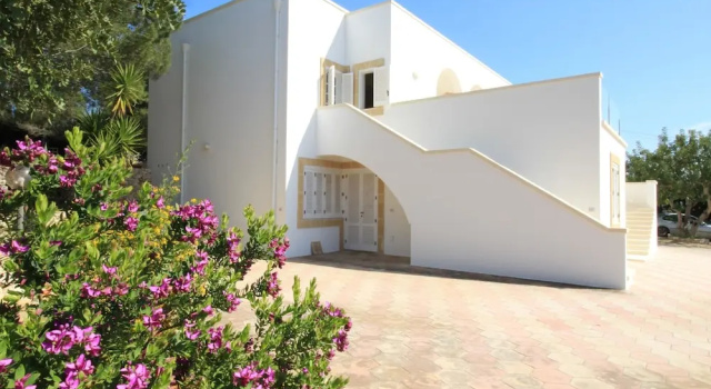 Villa Perla Bianca by LoveSud