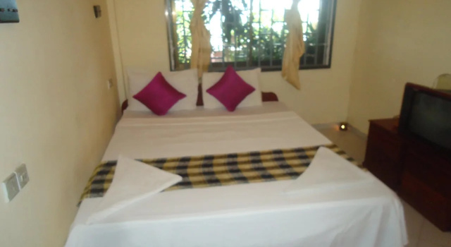 Brise de Kep Guesthouse & Restaurant