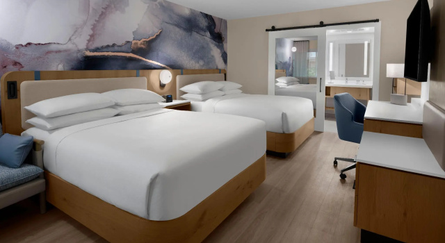 Четырёхместный номер Standard Delta Hotels by Marriott Santa Clara Silicon Valley