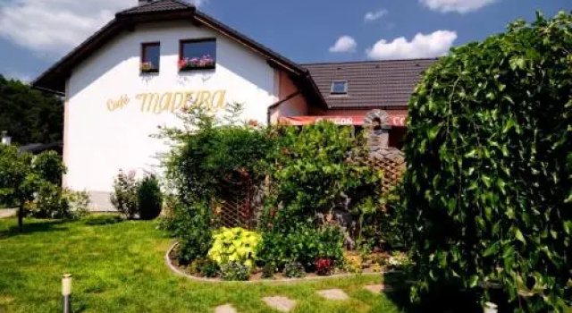 café Madeira, Buchen Sie Hotel Svätý Anton Banskobystrický kraj