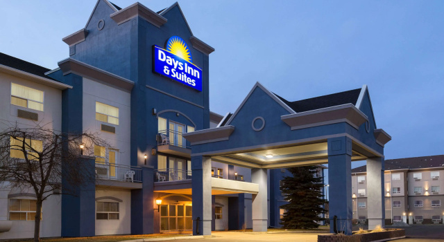 Days Inn & Suites by Wyndham Brooks, Rezervați Hotel Brooks Southern Alberta