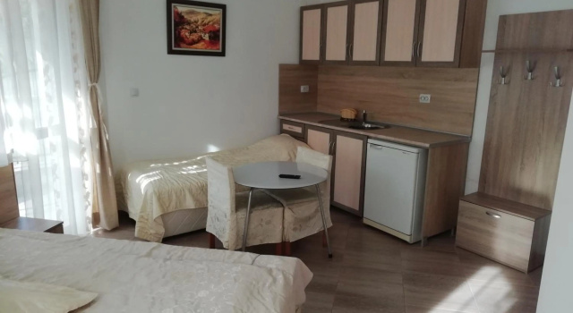 Iceberg, Rezerwuj Hotel Tanie hotele w Gabrovo
