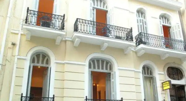 Remvi Hotel