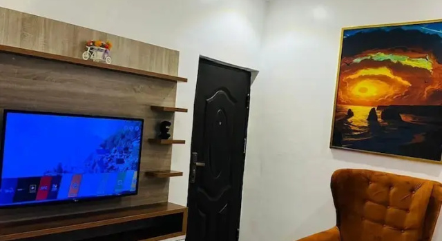 Апартаменты Royal Mini Flat with Starlink Internet & Pool