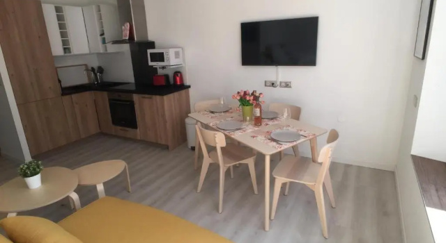Апартаменты Le 2 - Un balcon sur le Port