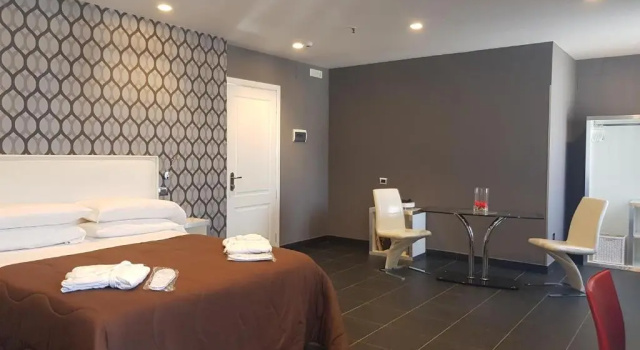 Люкс Hotel Europa Art Caserta