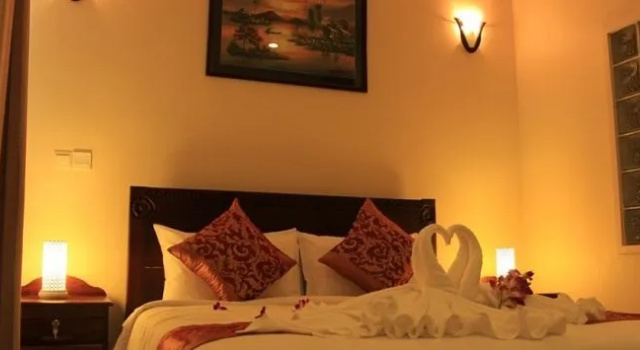 Khollywood Hotel