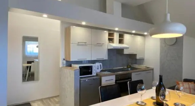 Albert apartments Zagreb airport, Varaa Huoneisto Zagrebib piirikunta hotellit, joissa on pysäköinti, Pysäköinti