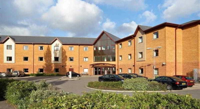 Mercure Cardiff Centre Hotel, Забронировать Отель Кардифф Гламорган