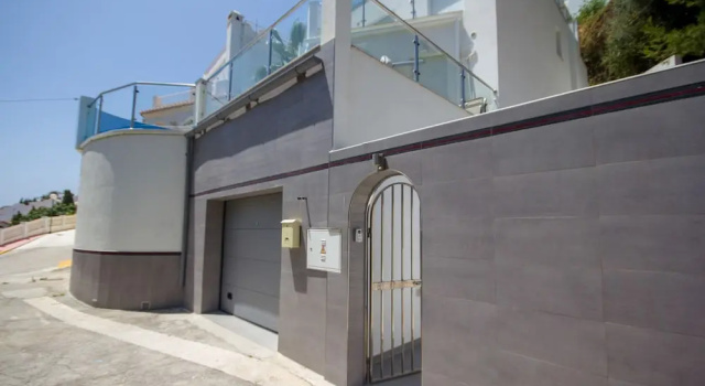 Villa Terrazas de Burriana Nerja Canovas, Забронировать Вилла Отели Нерха с парковкой, рядом с Пляж Салон, Парковка