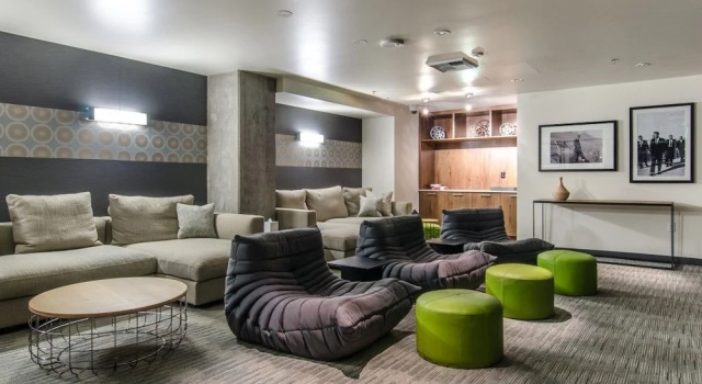 Pike Place Market High Rise by Luxe Hubs
