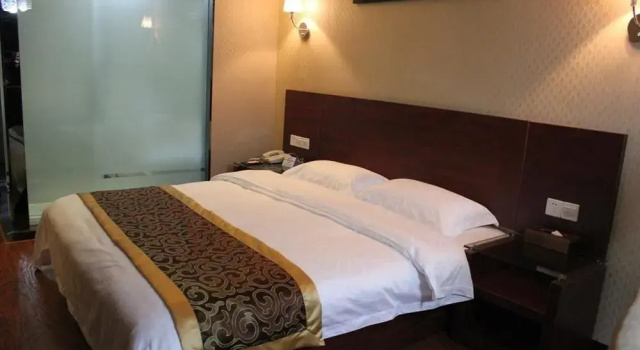 Super 8 Hotel, Забронировать Отель Отели Уханя с парковкой, Парковка